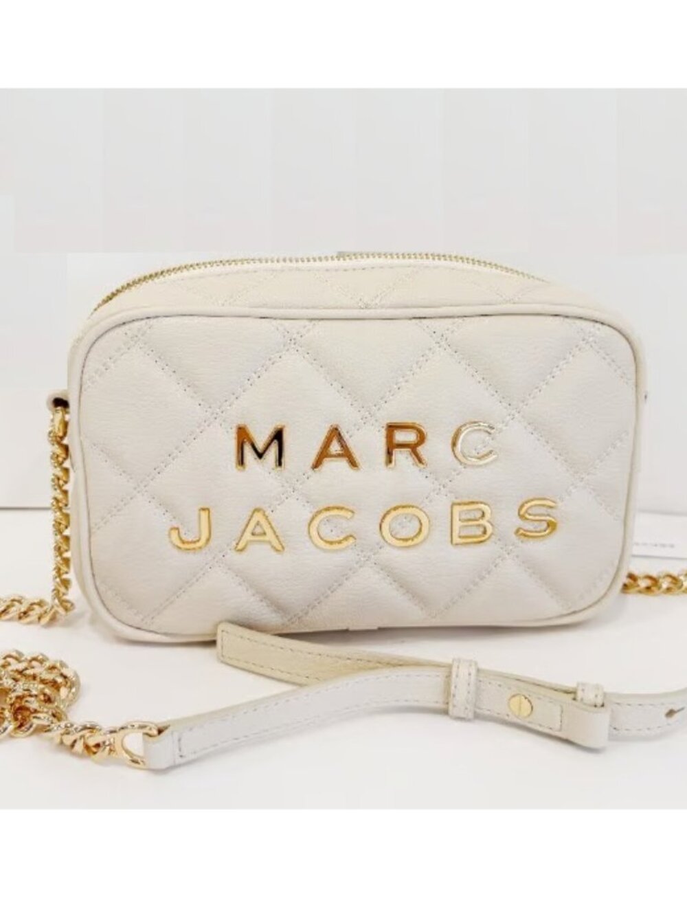 NWT ✅ Marc Jacobs Quilted Leather Diamond Design Crossbody Camera Bag